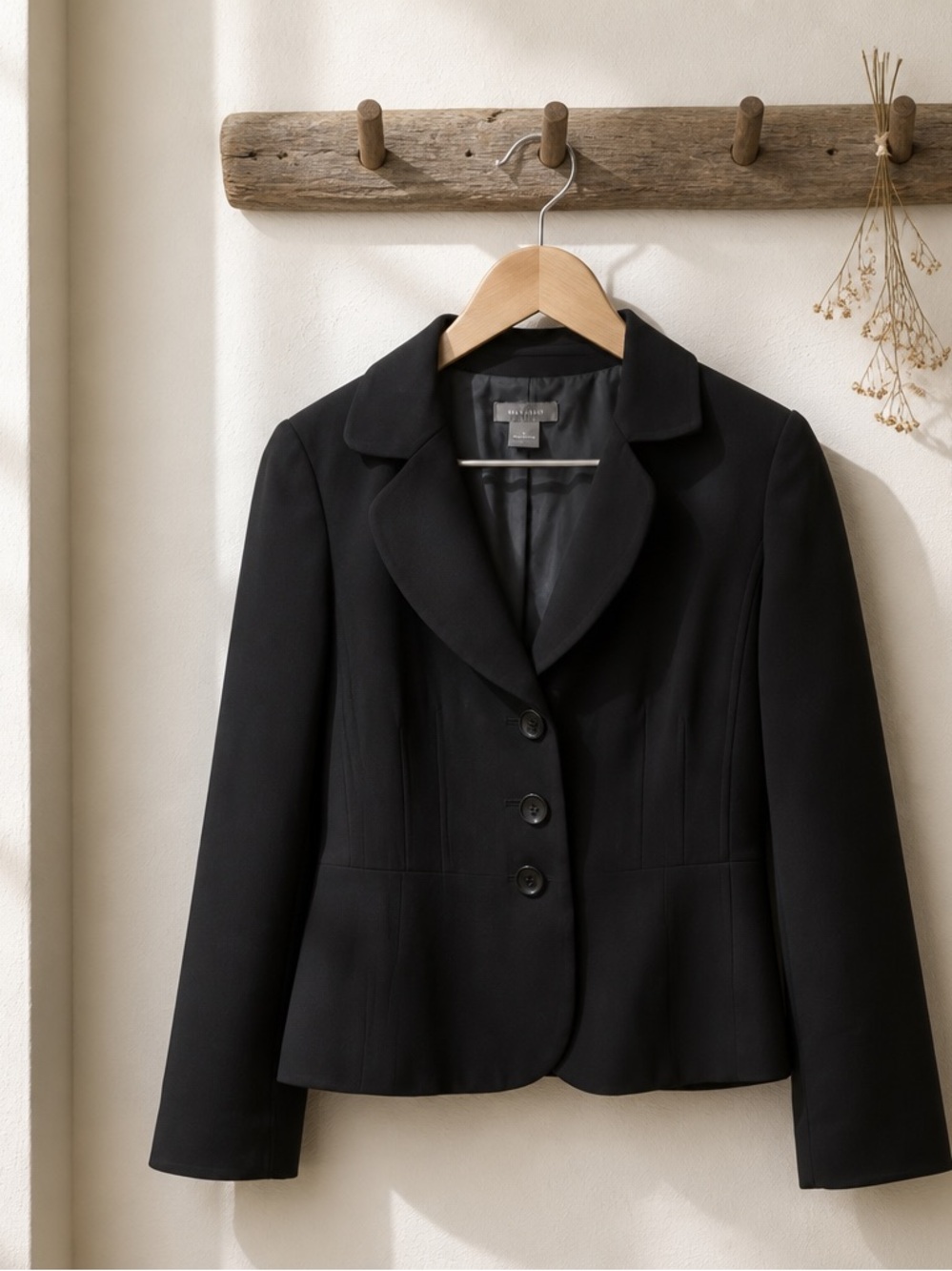 Ann Taylor Black Women's Tailored Blazer Size 10